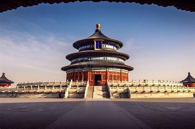 2025年龙宝宝起名大全:7个文雅脱俗好名字推荐